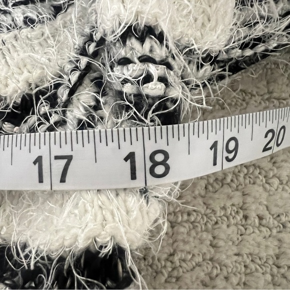 Calvin Klein Black White Striped Open Front Fuzzy Cardigan Sweater Size Medium - Picture 7 of 9